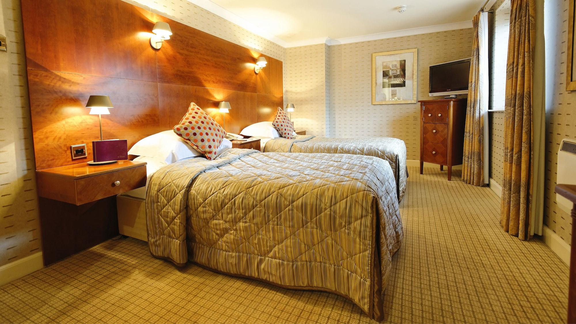Grosvenor Pulford Hotel & Spa Exterior foto